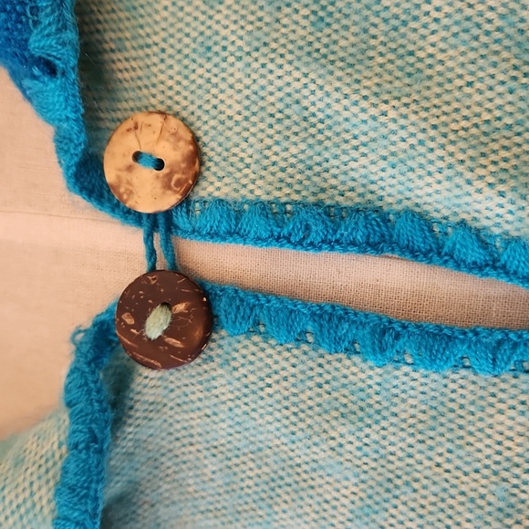 Blue and Green Turquoise Fringed Southwest Style Poncho - Picture 3 of 5